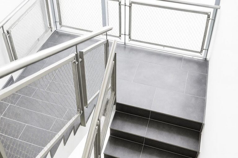 HAMAG Service bei der professionellen Treppenreinigung – gründliche Treppenhausreinigung in Hamburg und Umgebung